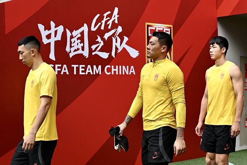 这不是一次小伤，在比赛期间发生这种情况会引起反思，但我现在不想再多谈此事。